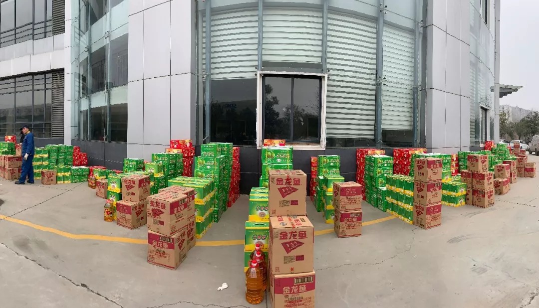 新春送温暖 乐动网官网_乐动(中国)为全体员工发放新春物资